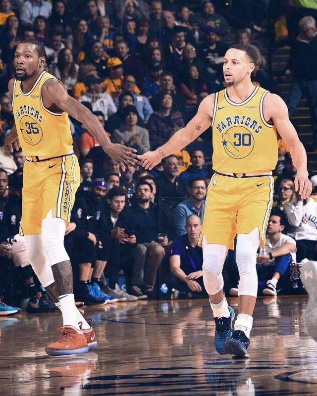 内马尔专注 内马尔专注